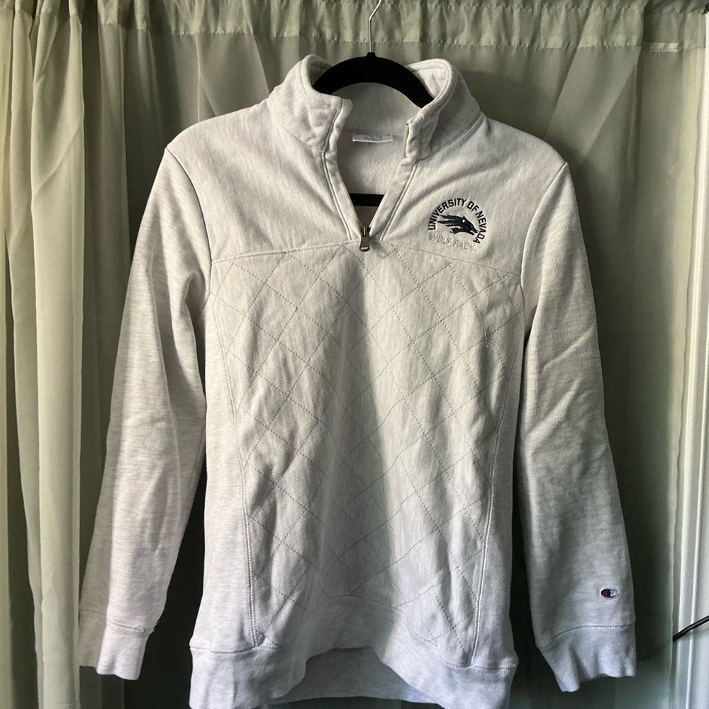 UNIVERSITY OF NEVADA RENO Champion Reverse Weave Medium Sweatshirt size medium